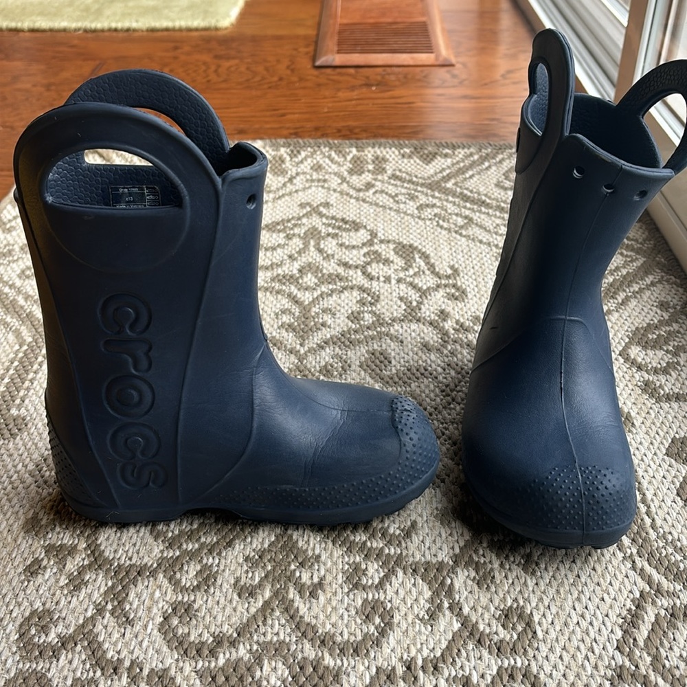 Crocs size 13 rain boots